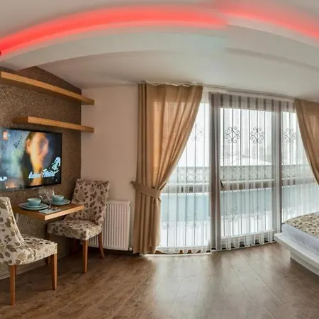 Hotel Taxim Trend